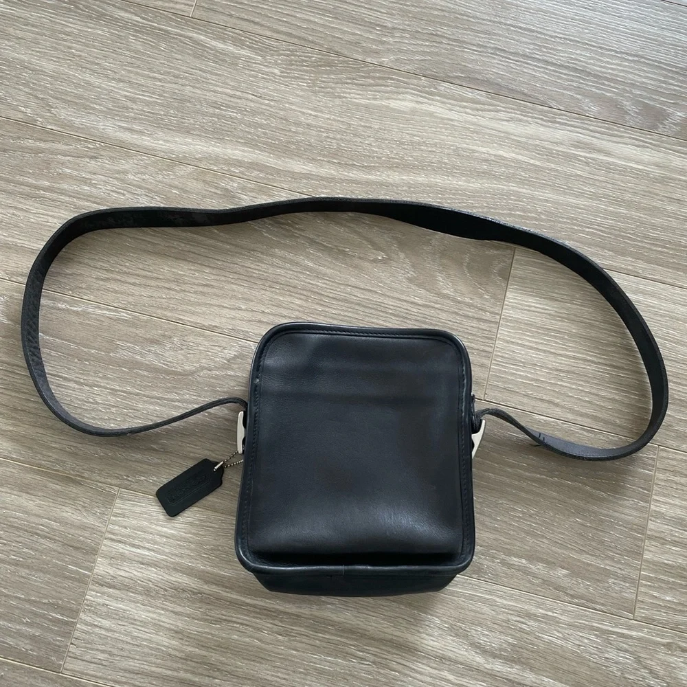Vintage Coach 9817 Camera Crossbody Handbag Black Leather Made in USA - Picture 2 of 9